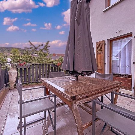 Appartement 2 Chambres Au Coeur Du Vignoble Avec Terrasse Riquewihr Luaran gambar