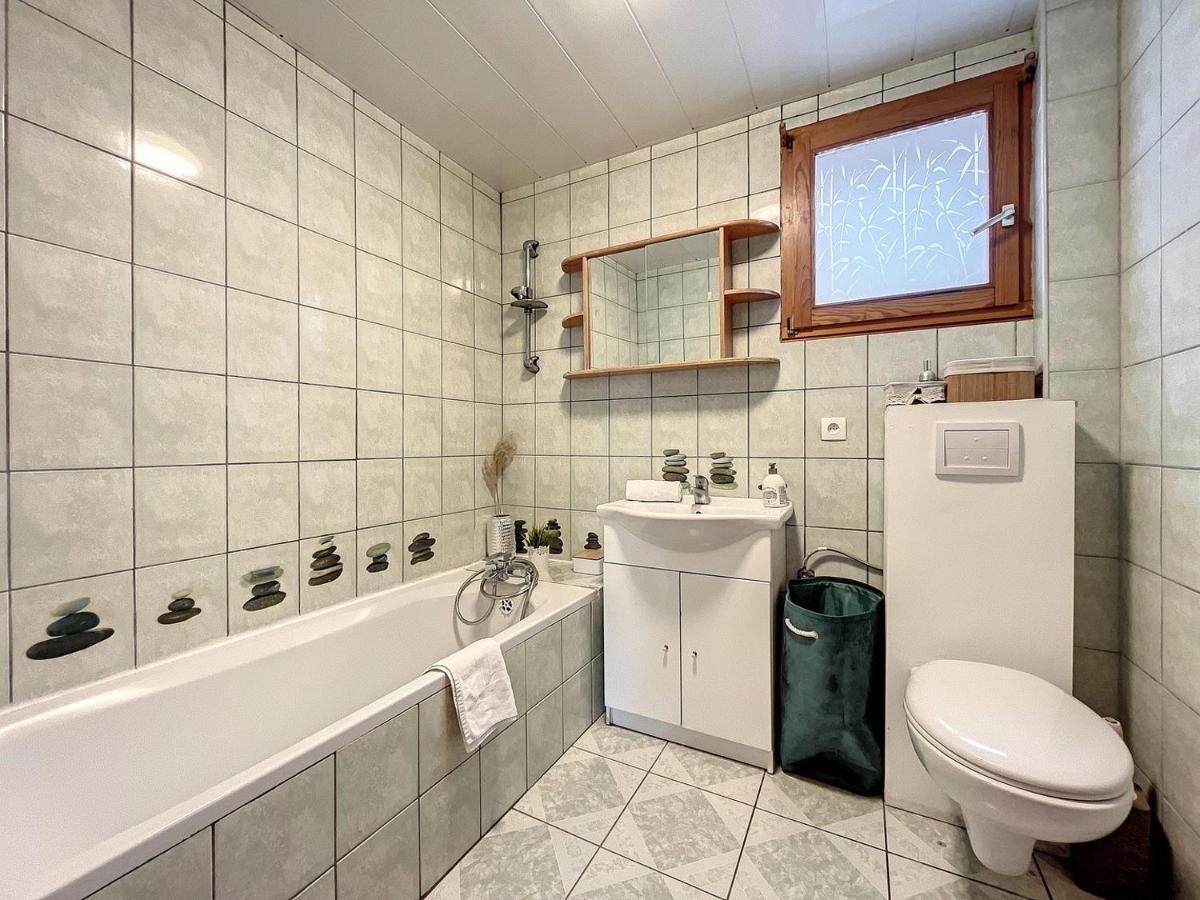 Appartement 2 Chambres Au Coeur Du Vignoble Avec Terrasse Riquewihr Luaran gambar