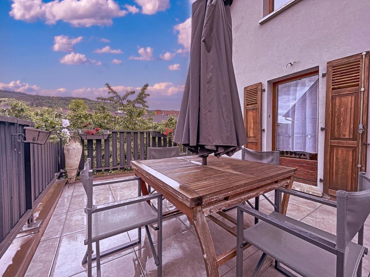 Appartement 2 Chambres Au Coeur Du Vignoble Avec Terrasse Riquewihr Luaran gambar
